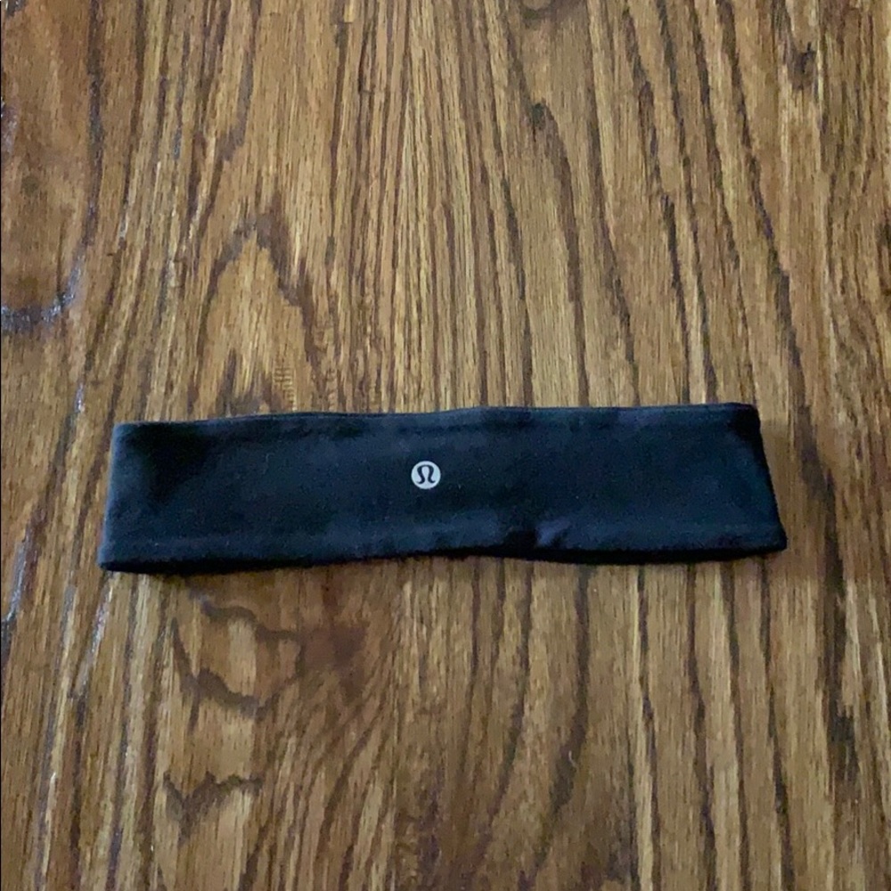 Lululemon Fly Away Tamer Headband II